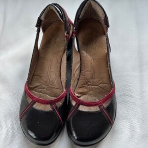 J41 shoes